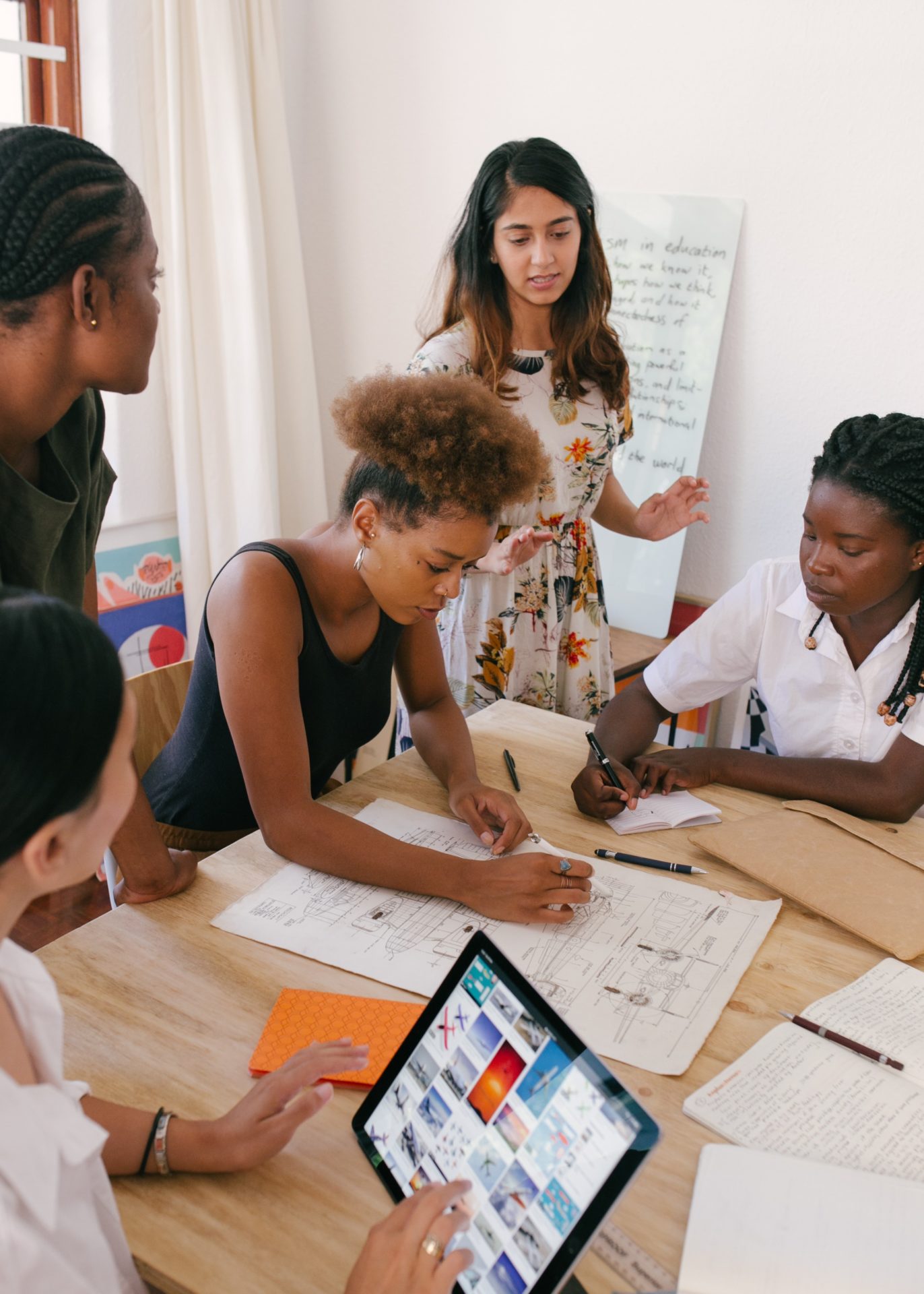 Group of femmes working