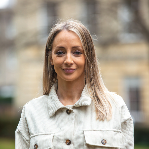profile photo of Ellie Collins